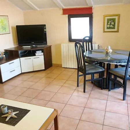 Istriensonne - Lucano Apartment *